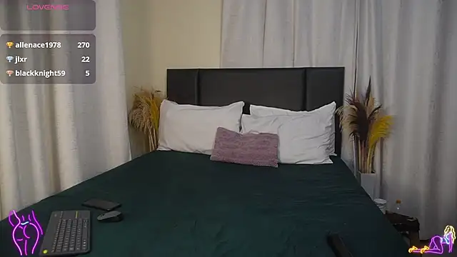 Snapshot of _Watuluv_ chatting on March 16, 2025, 10:20 pm  Watuluv  online show from March 16, 2025, 10:20 pm