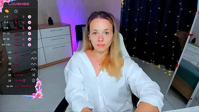 Snapshot of SherillBrill chatting on March 12, 2025, 2:34 pm SherillBrill online show from March 12, 2025, 2:34 pm