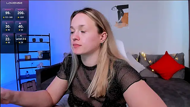 Snapshot of SherillBrill chatting on March 16, 2025, 11:38 am SherillBrill online show from March 16, 2025, 11:38 am