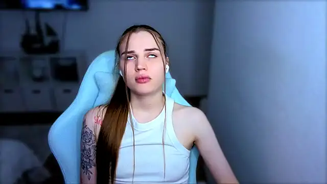 Snapshot of StellaLawless chatting on November 8, 2025, 7:39 pm StellaLawless online show from November 8, 2025, 7:39 pm