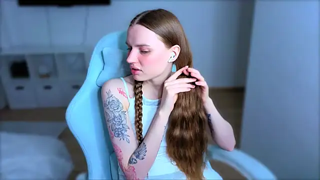 StellaLawless online show from March 29, 2026, 10:50 am