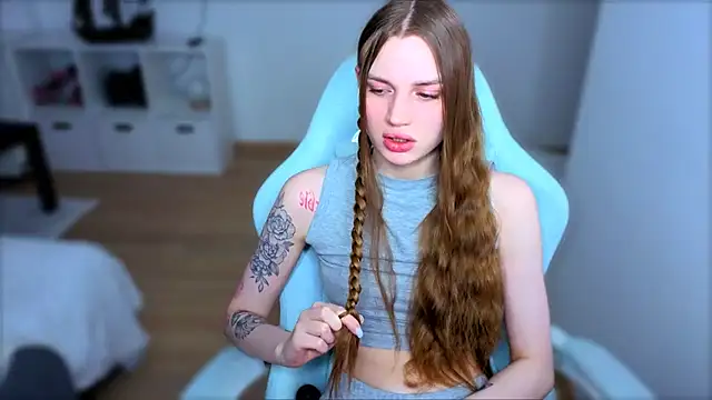 StellaLawless online show from February 17, 2026, 4:48 pm