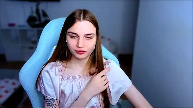 Snapshot of StellaLawless chatting on November 1, 2025, 7:24 am StellaLawless online show from November 1, 2025, 7:24 am