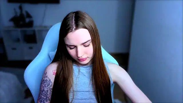 Snapshot of StellaLawless chatting on December 4, 2025, 12:09 am StellaLawless online show from December 4, 2025, 12:09 am