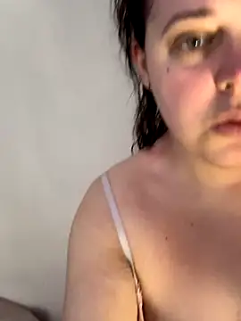 Snapshot of Vikkancs_X chatting on November 25, 2025, 12:27 pm Vikkancs X online show from November 25, 2025, 12:27 pm