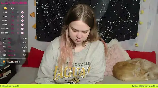 Snapshot of darling_tony chatting on March 6, 2025, 3:45 pm darling tony online show from March 6, 2025, 3:45 pm