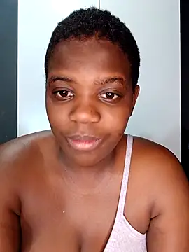 Snapshot of Bigchoccojugsxx chatting on February 16, 2026, 9:56 pm Bigchoccojugsxx online show from February 16, 2026, 9:56 pm