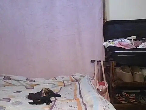 69Hot Tiny online show from November 2, 2025, 4:12 pm