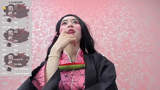 NEZUKO MITSURI online show from May 30, 2026, 1:06 pm