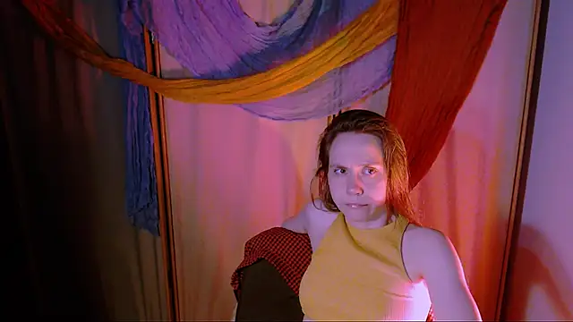 Snapshot of Malinax chatting on November 18, 2025, 10:34 pm Malinax online show from November 18, 2025, 10:34 pm