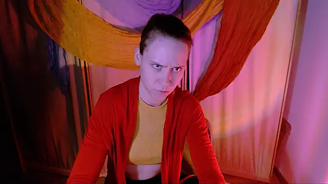 Snapshot of Malinax chatting on October 27, 2025, 10:44 pm Malinax online show from October 27, 2025, 10:44 pm