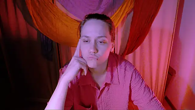 Snapshot of Malinax chatting on November 13, 2025, 10:35 pm Malinax online show from November 13, 2025, 10:35 pm