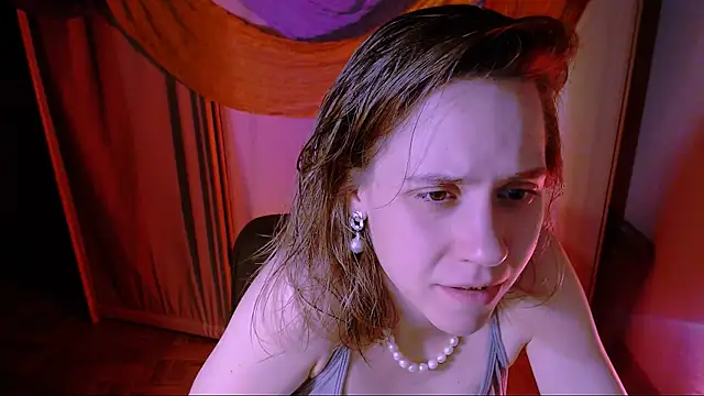 Snapshot of Malinax chatting on October 21, 2025, 10:42 pm Malinax online show from October 21, 2025, 10:42 pm