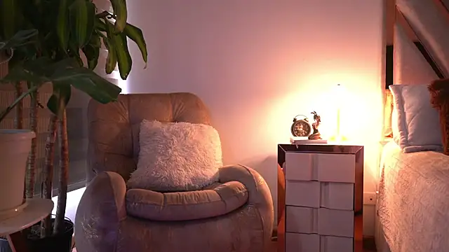  Andyy   online show from October 26, 2025, 9:48 pm