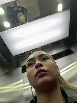 Snapshot of emma_oxford chatting on March 3, 2026, 1:23 am emma oxford online show from March 3, 2026, 1:23 am