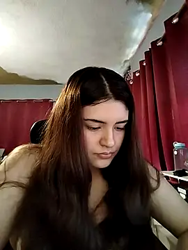 Snapshot of Carandrew chatting on December 2, 2025, 3:47 pm Carandrew online show from December 2, 2025, 3:47 pm