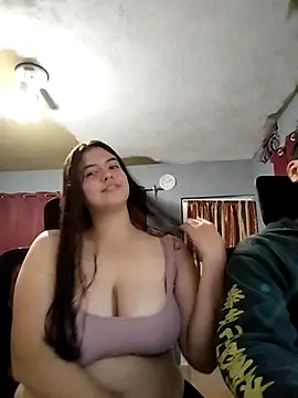 Snapshot of Carandrew chatting on November 15, 2025, 4:38 am Carandrew online show from November 15, 2025, 4:38 am