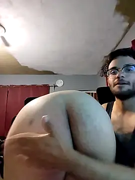 Snapshot of Carandrew chatting on November 12, 2025, 4:38 am Carandrew online show from November 12, 2025, 4:38 am