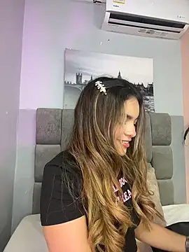 selene tylor  online show from July 19, 2026, 8:27 pm