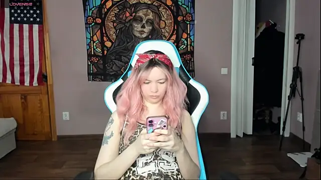 Project hisoka online show from April 18, 2026, 7:33 am