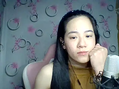 Snapshot of Nana-68 chatting on November 21, 2025, 2:38 pm Nana-68 online show from November 21, 2025, 2:38 pm