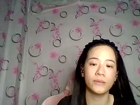 Snapshot of Nana-68 chatting on November 28, 2025, 3:34 pm Nana-68 online show from November 28, 2025, 3:34 pm