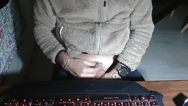 Adri gard online show from November 22, 2025, 9:24 pm