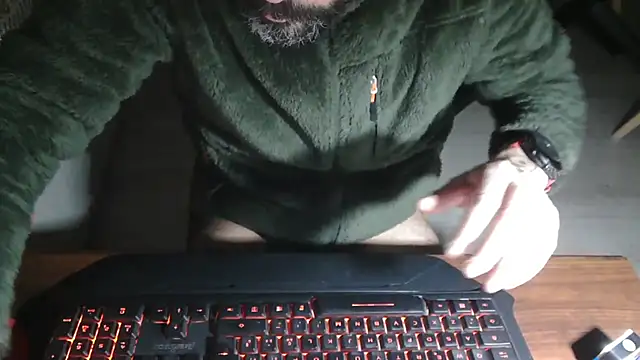 Adri gard online show from January 31, 2026, 10:41 pm