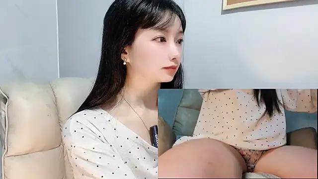 Snapshot of Nery_Asian chatting on November 10, 2025, 4:17 am Nery Asian online show from November 10, 2025, 4:17 am