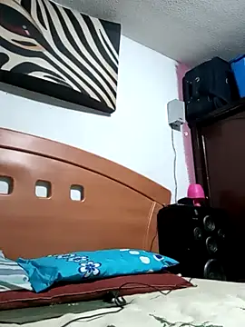 pineda1689 online show from February 25, 2026, 8:25 am