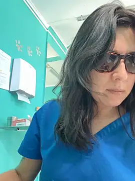 Reinacatchile online show from January 7, 2026, 9:09 pm