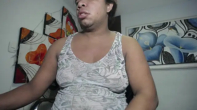 Snapshot of tsbigcock10incock chatting on September 20, 2025, 6:40 am tsbigcock10incock online show from September 20, 2025, 6:40 am