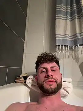 michifolli92 online show from March 10, 2025, 2:05 pm