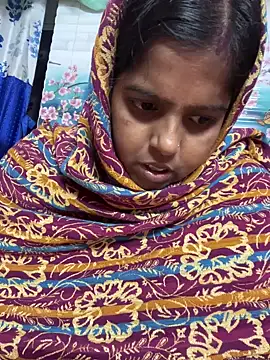 Snapshot of Beauty-queen chatting on November 12, 2025, 1:59 pm Beauty-queen online show from November 12, 2025, 1:59 pm