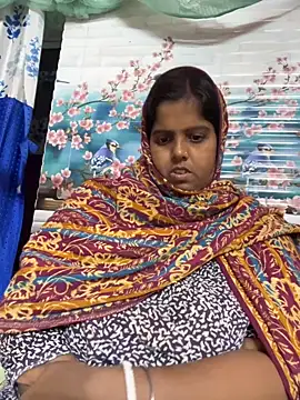 Snapshot of Beauty-queen chatting on December 1, 2025, 1:12 pm Beauty-queen online show from December 1, 2025, 1:12 pm