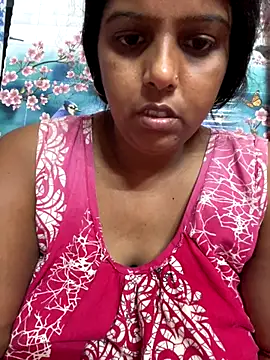 Snapshot of Beauty-queen chatting on October 31, 2025, 1:52 pm Beauty-queen online show from October 31, 2025, 1:52 pm