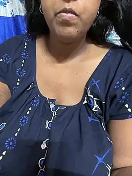 Beauty-queen online show from June 29, 2026, 10:59 am
