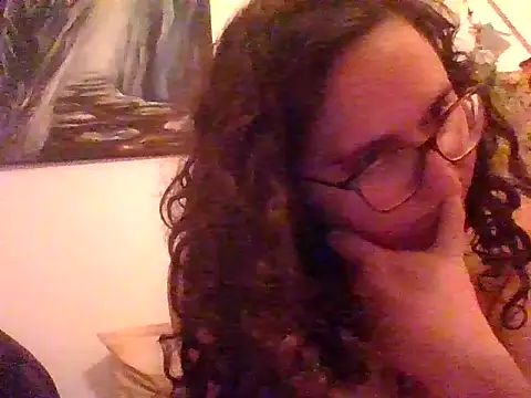 juicyrubies online show from February 28, 2025, 2:31 pm