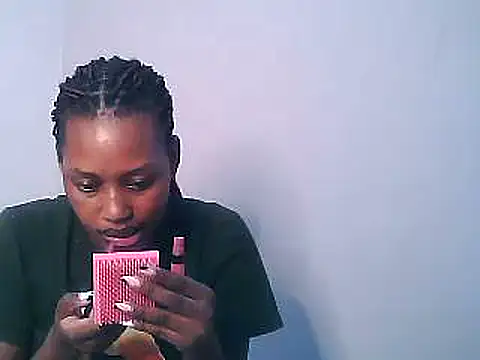 Snapshot of Sweet_Vinkah chatting on February 19, 2025, 7:05 pm Sweet Vinkah online show from February 19, 2025, 7:05 pm
