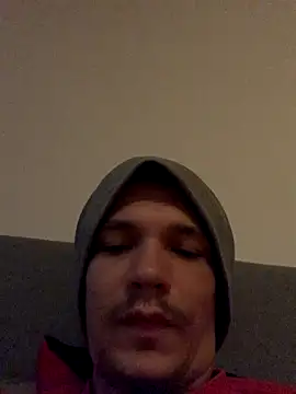 Snapshot of YoungDick25 chatting on September 17, 2025, 5:31 am YoungDick25 online show from September 17, 2025, 5:31 am