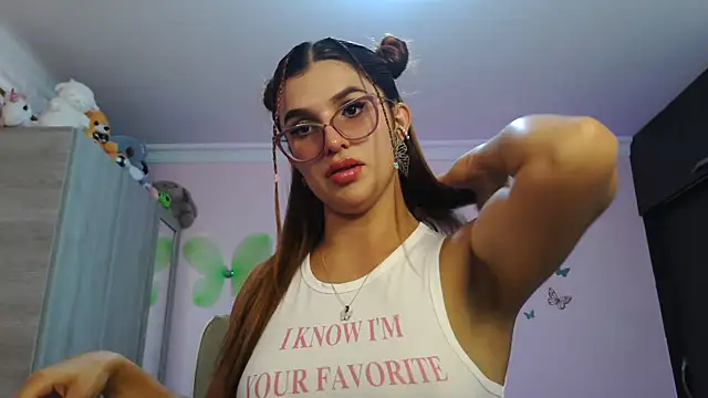 Snapshot of caroline_jonson chatting on December 16, 2025, 6:56 pm caroline jonson online show from December 16, 2025, 6:56 pm