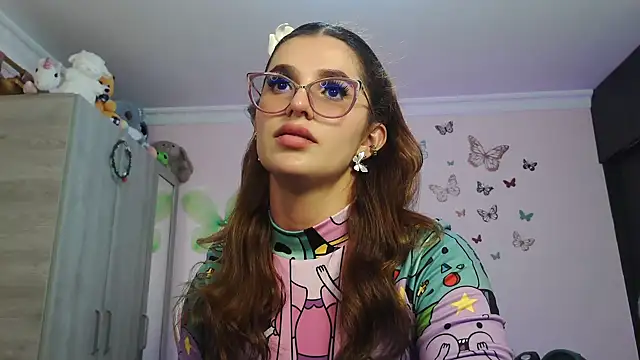 Snapshot of caroline_jonson chatting on February 6, 2026, 9:22 pm caroline jonson online show from February 6, 2026, 9:22 pm