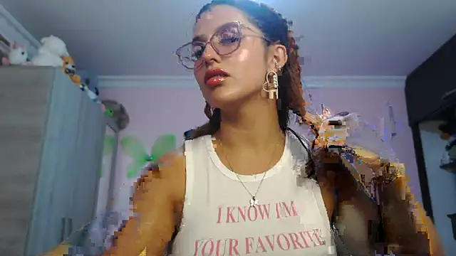 Snapshot of caroline_jonson chatting on November 27, 2025, 9:59 pm caroline jonson online show from November 27, 2025, 9:59 pm