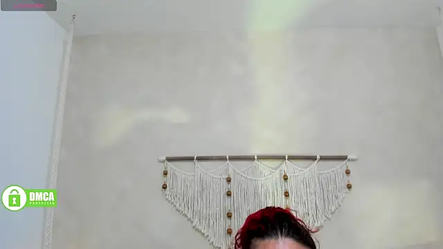  anavictoria  online show from October 6, 2025, 3:57 pm