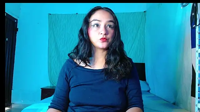 Snapshot of Kaory_32 chatting on March 4, 2026, 12:02 pm Kaory 32 online show from March 4, 2026, 12:02 pm