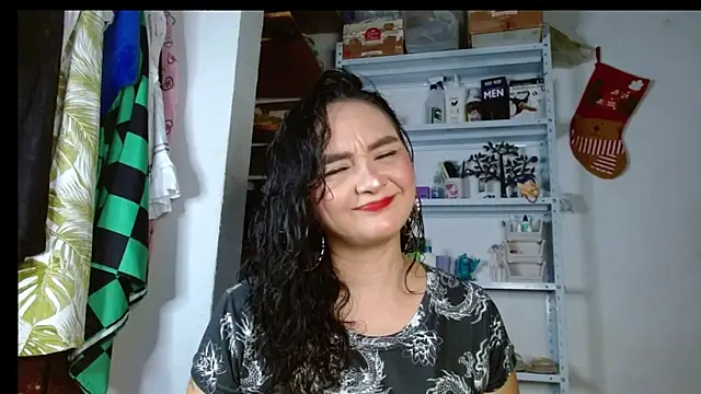 Snapshot of Kaory_32 chatting on January 14, 2026, 9:07 pm Kaory 32 online show from January 14, 2026, 9:07 pm