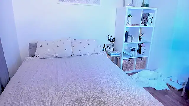 Snapshot of Sasha_Miro chatting on February 3, 2026, 2:00 am Sasha Miro online show from February 3, 2026, 2:00 am