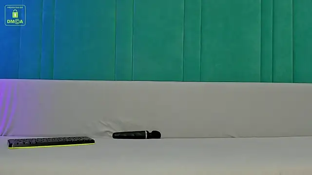 Snapshot of Whitney_Svonn chatting on December 3, 2024, 6:33 pm Whitney Svonn online show from December 3, 2024, 6:33 pm