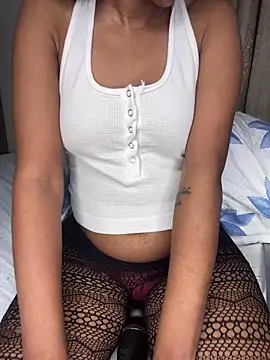 Snapshot of Ravishing_Rubi chatting on April 4, 2026, 7:09 pm Ravishing Rubi online show from April 4, 2026, 7:09 pm