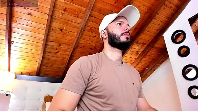 Tom Bailey online show from November 25, 2025, 12:49 pm